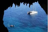 Immagine di 2027 | Ombre Blu 3 | Luxury catamaran | crociera in catamarano | Italia Meditteraneo