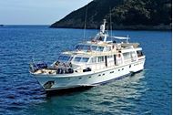 Immagine di Nafisa | Luxury motor yacht | crociera in yacht | Mediterraneo