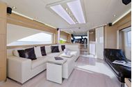 Immagine di Sacha | Luxury motor yacht | crociera in yacht | Sardegna - Mediterraneo