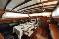 Immagine di Cadamà | Luxury sailing yacht | crociera in barca a vela | Mediterraneo