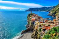 Immagine di Cinque Terre Liguria, arcipelago Toscano e Corsica | crociera scuola a vela