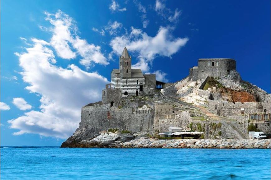 Immagine di Liguria - Cinque Terre | Cabin charter | Weekend in barca a vela 