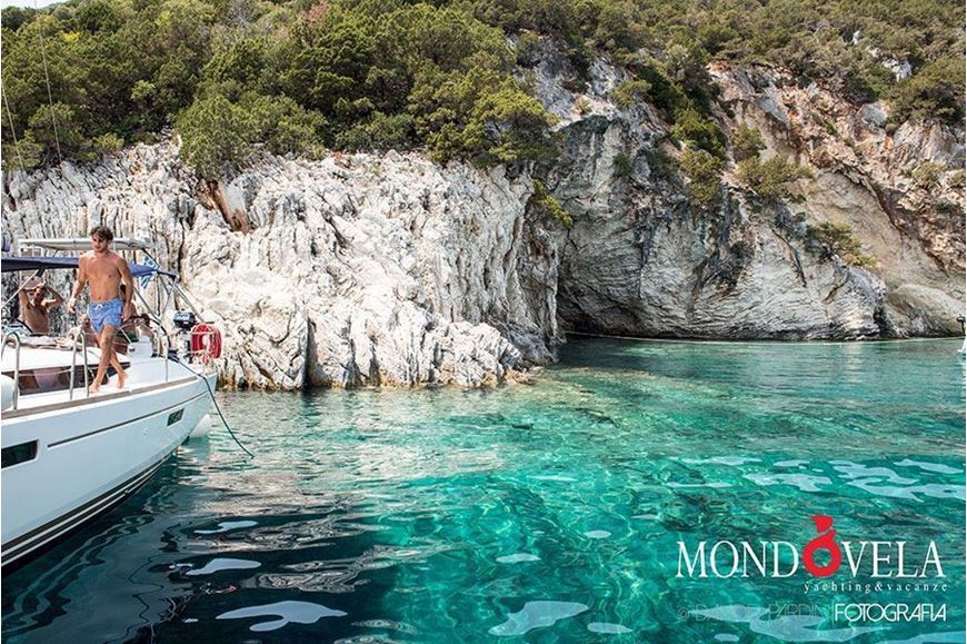 Immagine di Grecia - Isole Ioniche | Crociera in flottiglia a vela e in catamarano | 7 giorni