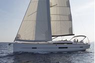 Immagine di Euribia - Dufour 520 GL | Luxury sailing yacht | Vacanza a vela charter | Liguria, Sardegna e Corsica