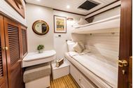 Immagine di 2027 | Ombre Blu 3 | Luxury catamaran | crociera in catamarano | Italia Meditteraneo