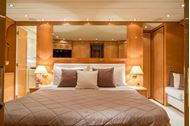 Immagine di Romachris II | Luxury motor yacht | crociera in yacht | mediterraneo