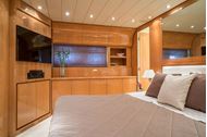 Immagine di Romachris II | Luxury motor yacht | crociera in yacht | mediterraneo