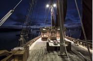 Immagine di Tiarè | Luxury sailing yacht | crociera in barca a vela | Indonesia