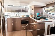 Immagine di Moderna - Bali 4.6 | Luxury sailing yacht | Crociera in catamarano  | Sardegna e Corsica