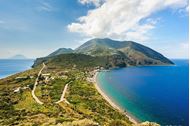 Crociera in barca a vela in costiera Cilentana e alle Isole Eolie con Mondovela	