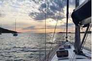 Immagine di Lullaby - Oceanis 473 | Comfort sailing yacht | Crociera in barca a vela | Toscana e Sardegna