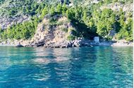 Immagine di Ponte dell'Immacolata | Procida: Isole Flegree, Capri e Amalfi | Crociera su catamarano |