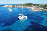 Immagine di 2023 Sardegna - Arcipelago della Maddalena | Catamarano Luxury | 7 giorni | skipper e hostess