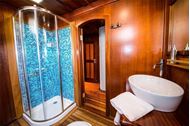 Immagine di  Caicco Luxury | Crociera cabin cruise su Caicco | Italia | Sicilia - Isole Eolie