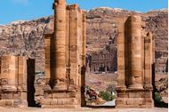 Immagine di Giordania | Tour Deluxe | Ottobre | VOLI INCLUSI