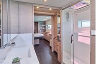 Immagine di Alma | Luxury catamaran | crociera in catamarano | mediterraneo