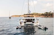 Immagine di Moya | Luxury catamaran | crociera in catamarano | mediterraneo