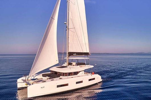 Immagine di 2027 | Azul | Luxury catamaran | crociera in catamarano | Grecia