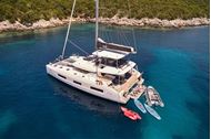 Immagine di Azul | Luxury catamaran | crociera in catamarano | mediterraneo