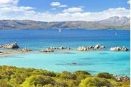 Immagine di 2025 | Sardegna - Arcipelago della Maddalena | Catamarano Luxury |  agosto | skipper e hostess
