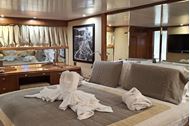 Immagine di Jura II | Motor yacht | Crociera luxury | Mediterraneo