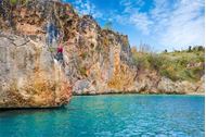 Immagine di 2025 | 25 aprile | St. Marteen -  Isole sottovento | Crociera a vela in catamarano | VOLI INCLUSI