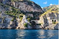 Immagine di 2025 | Ponte 2 Giugno | Procida | isole Flegree e Costiera Amalfitana | Crociera in Catamarano |