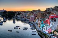 Immagine di 2025 | Ponte 2 Giugno | Procida | isole Flegree e Costiera Amalfitana | Crociera in Catamarano |