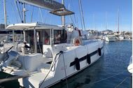 Immagine di  2026 | Da Napoli | Isole Flegree, costiera amalfitana o Isole Pontine | catamarano skipper e hostess | 7 giorni | Settembre