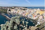 Immagine di  2026 | Da Napoli | Isole Flegree, costiera amalfitana o Isole Pontine | catamarano skipper e hostess | 7 giorni | Settembre