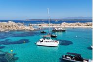 Immagine di 2026 | Sardegna - Arcipelago della Maddalena | Catamarano Luxury |  Agosto | skipper e hostess