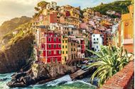 Immagine di 2026 | Ponte 2 Giugno | Liguria - Cinque Terre | Cabin charter | crociera in Barca a Vela|