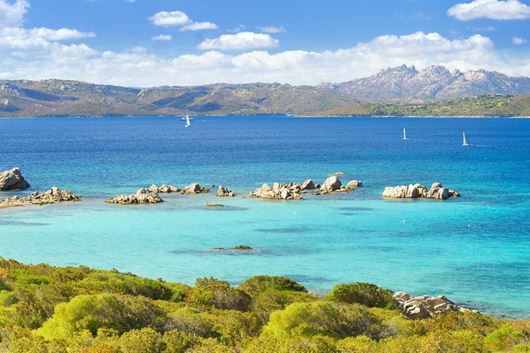 Immagine di 2027 | Costa Smeralda Premium Cruise | Vacanza in catamarano | Pensione completa