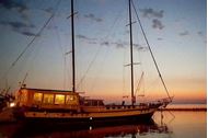Immagine di 2027 | Isole Eolie | Cabin Cruise in Caicco | Italia | Sicilia