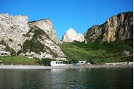 Immagine di 2027 | Ponza e Palmarola | Crociera in Catamarano | 4 gg infrasettimanali o 3 gg Long Weekend