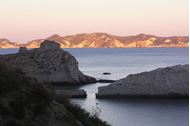 Immagine di 2027 | Ponte 2 Giugno | Ponza e Palmarola | Crociera in Catamarano |