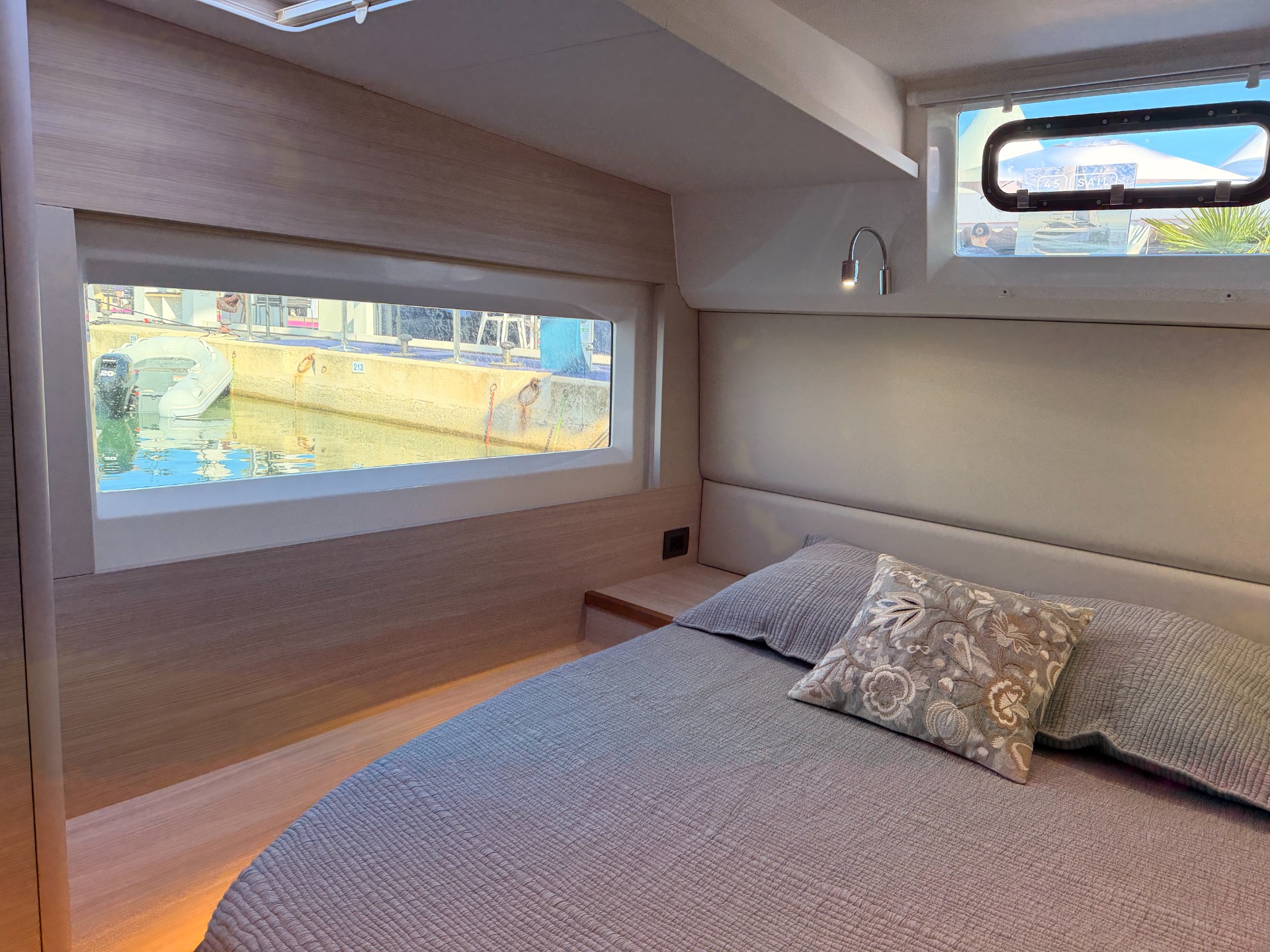 Aquila 45 Sail — cabina matrimoniale vista II