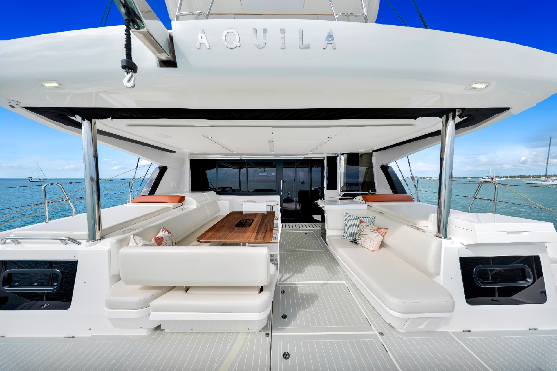 Aquila 50 Sail — cockpit di poppa