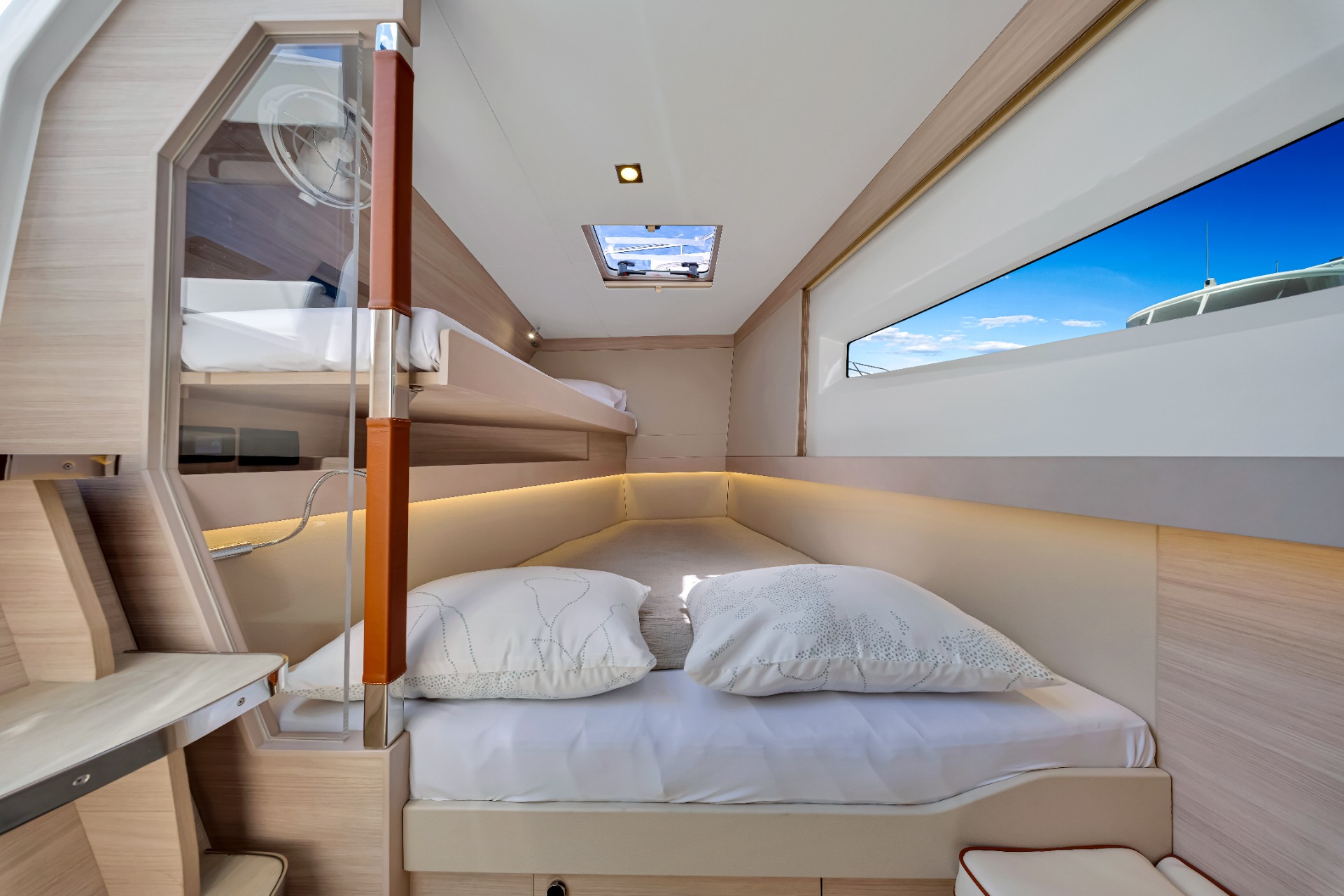 Aquila 50 Sail — area di servizio di prua III