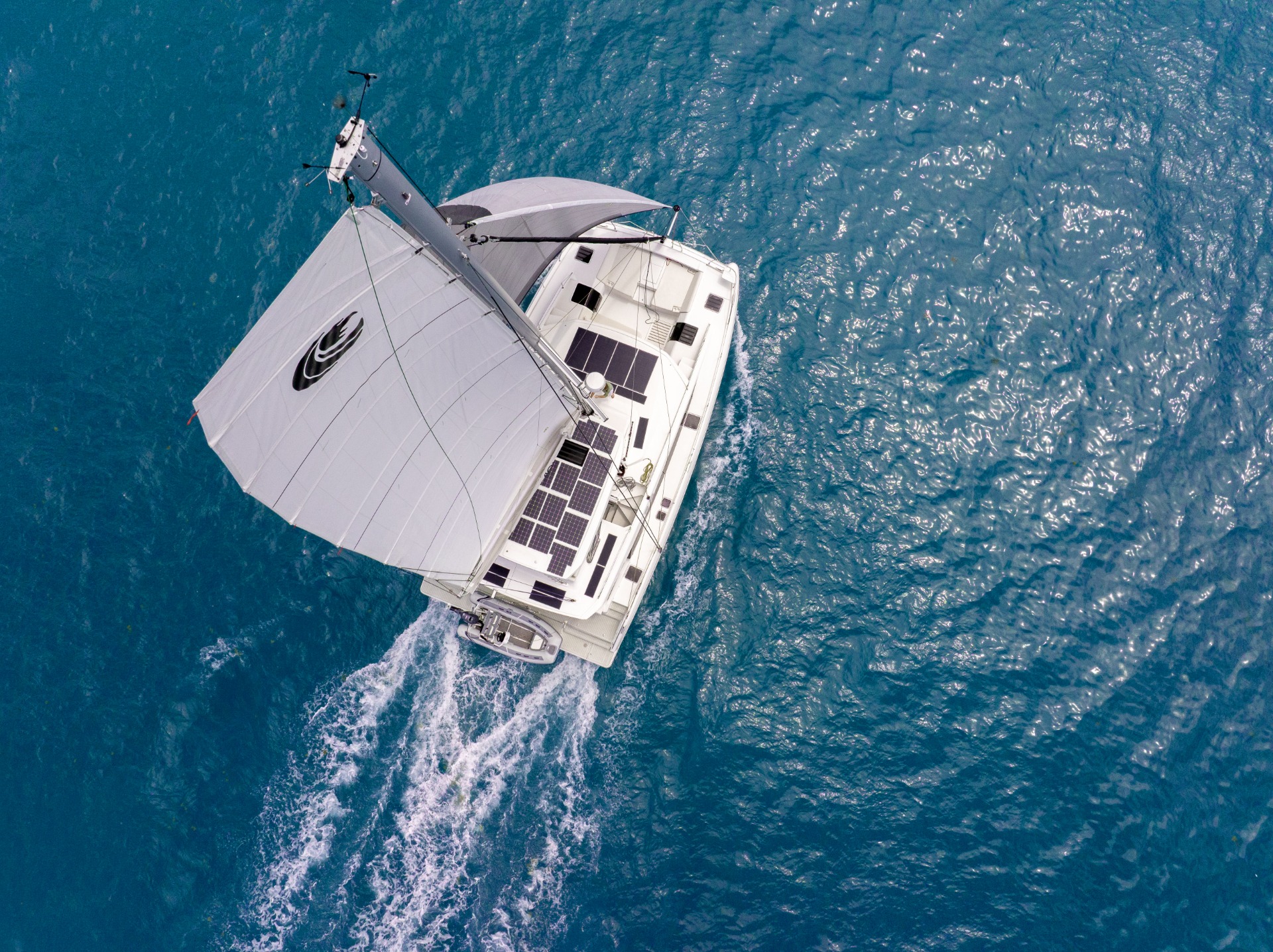 Aquila 50 Sail — in navigazione vista drone IV