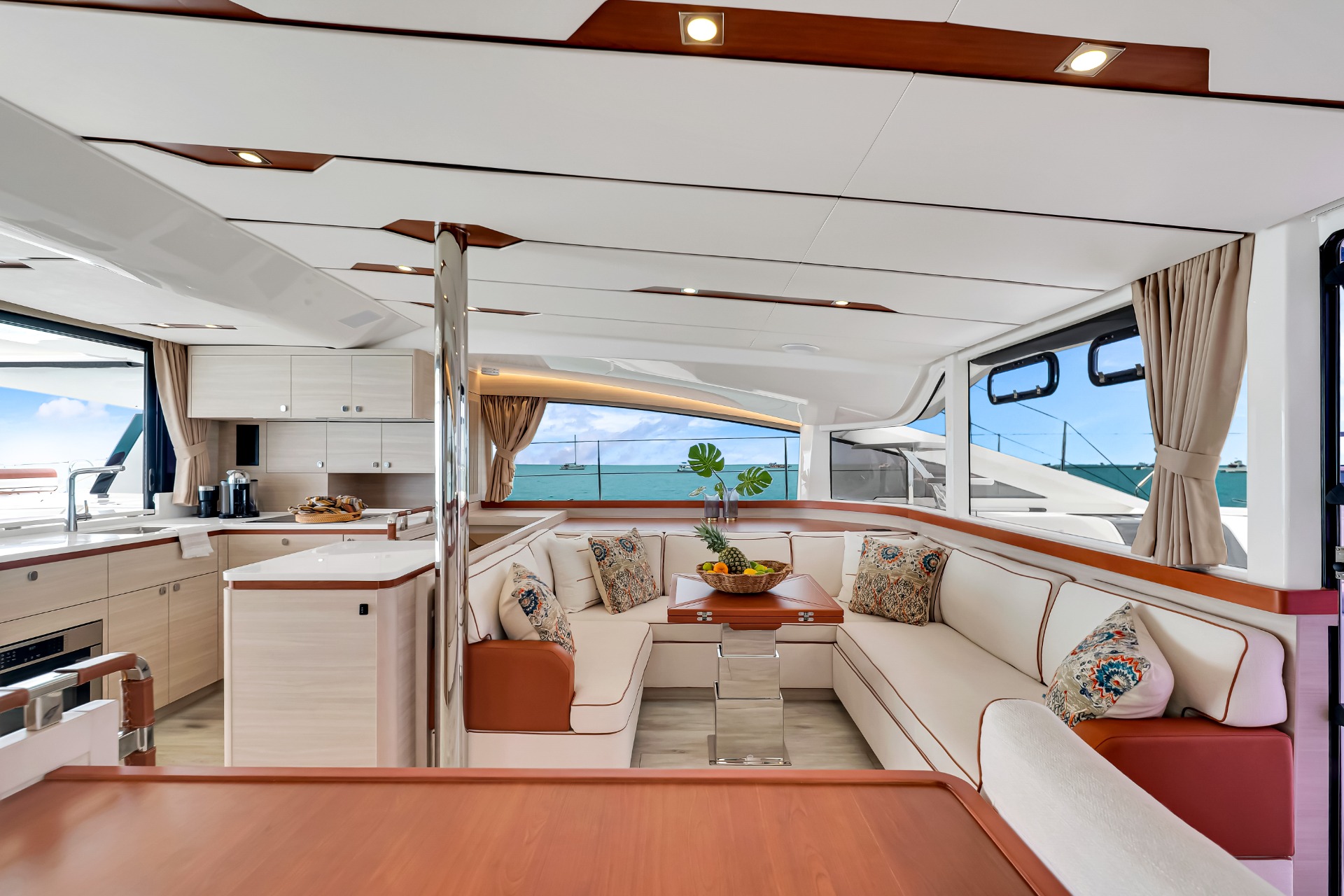 Aquila 50 Sail — salone vista III